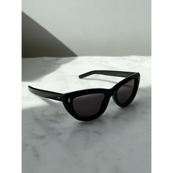 NEW Gucci GG1521S Black Cat Eye Sunglasses main image 5